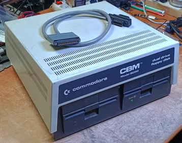 Commodore CBM Model 5050 dual drive floppy disk voor PET beschikbaar voor biedingen