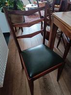 8 houten stoelen - 50 euro in totaal, Huis en Inrichting, Stoelen, Ophalen