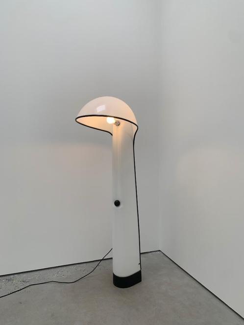 Alba floorlamp By Ermanno Lampa & Sergio Brazzoli Guzzini, Huis en Inrichting, Lampen | Vloerlampen, Gebruikt, 150 tot 200 cm