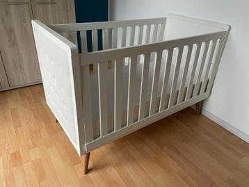 Childhome Retro Rio White meegroeibed + matras beschikbaar voor biedingen
