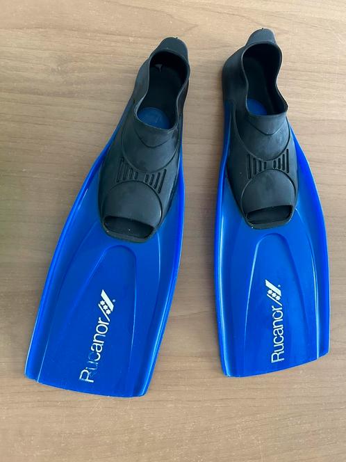 Zwemvliezen Rucanor, Watersport en Boten, Snorkelen, Zo goed als nieuw, Ophalen of Verzenden