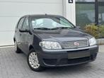 Fiat punto benzine 19.000 km !!!, Auto's, Voorwielaandrijving, Stof, Zwart, Bedrijf