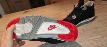 Air Jordan 4 Bred – Maat 43 – Zo goed als nieuw beschikbaar voor biedingen