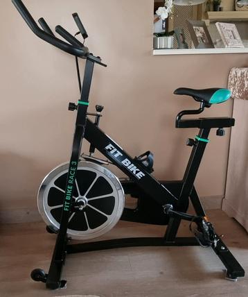 Spinningsfiets fit bike race 3

 beschikbaar voor biedingen