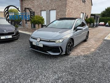 Volkswagen Golf VIII 1.5 eTSI 150PK DSG R-Line PANO NIEUW 0K beschikbaar voor biedingen