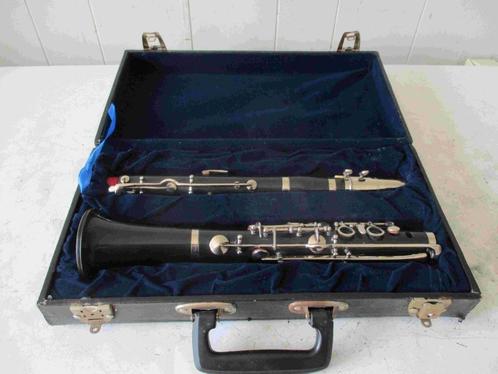 klarinet, Muziek en Instrumenten, Blaasinstrumenten | Klarinetten, Zo goed als nieuw, Bes-klarinet, Kunststof, Met koffer, Ophalen of Verzenden