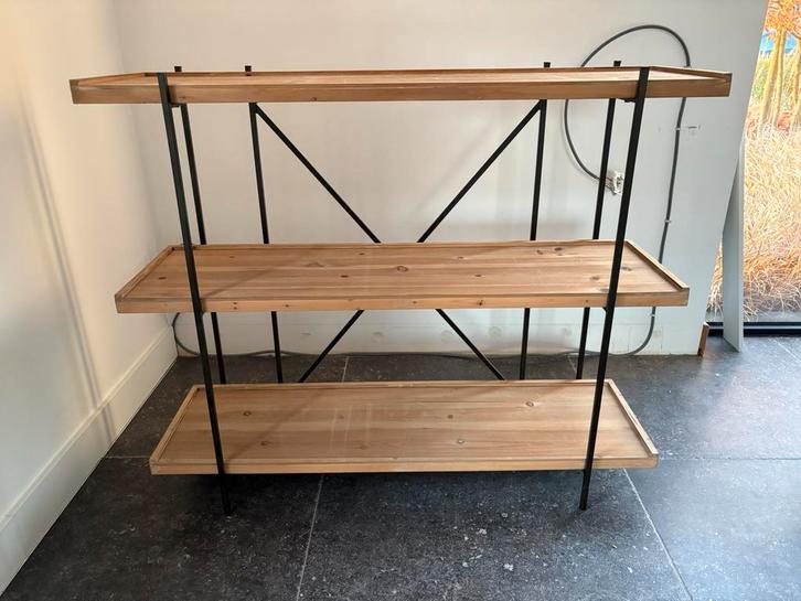 Zwart metalen rek met houten leggers - 3 stuks, Huis en Inrichting, Kasten | Overige, Zo goed als nieuw, Ophalen