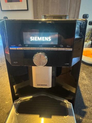 Machine  café automatique SIEMENS EQ.9 S300 beschikbaar voor biedingen