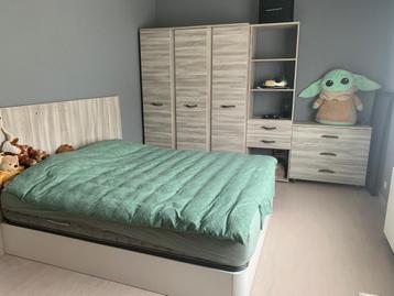  Complete Slaapkamer  beschikbaar voor biedingen
