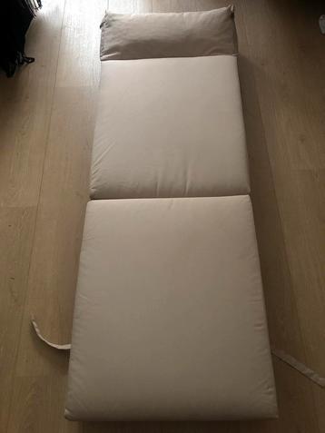 Opvouwbare matras voor kinderen beschikbaar voor biedingen