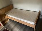1 persoonsbed + nachtkastje en hoekkast, Ophalen of Verzenden