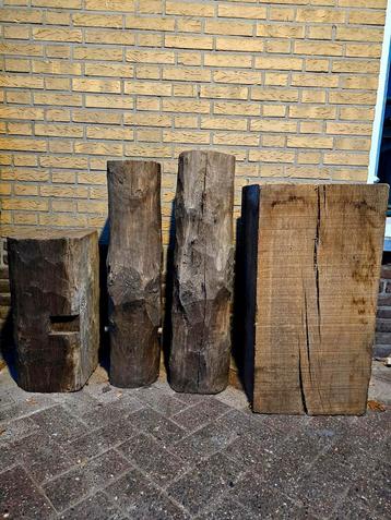 Oud Eiken houten Zuilen balken sokkels