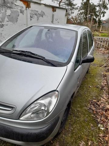 Citroen xsara picasso 1.6i benz , alle lez toegelaten.  disponible aux enchères