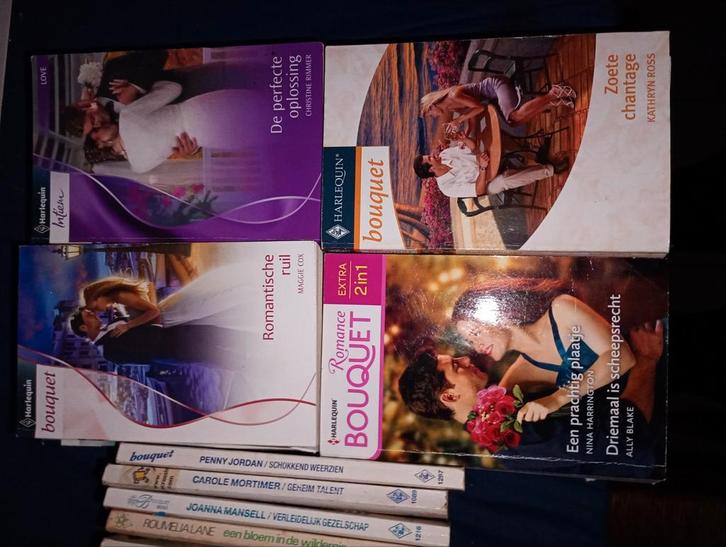 Harlequin Bouquet pocket romans!, Boeken, Romans, Gelezen, Ophalen of Verzenden