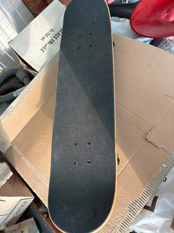 Oxelo skateboard  wolf mid 500 als nieuw! beschikbaar voor biedingen