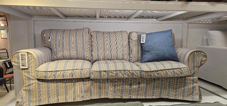 sofa model Ektorp IKEA, Maison & Meubles, Canapés | Salons, Utilisé, Banc droit, Trois personnes, Enlèvement