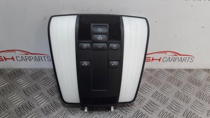 Eclairage intérieur avant d'un Mercedes E-Klasse, Autos : Pièces & Accessoires, Éclairage, Mercedes-Benz, Utilisé, 3 mois de garantie