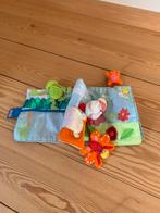 Kinderboekje in stof, Kinderen en Baby's, Kindermode-accessoires, Ophalen, Zo goed als nieuw