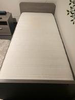 Mooi 1 persoonsbed met matras en lattenbodem, Ophalen, Zo goed als nieuw, Matras