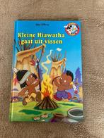 Boekje Disney Boekenclub : Kleine Hiawatha gaat uit vissen., Comme neuf, Disney, Garçon ou Fille, 4 ans