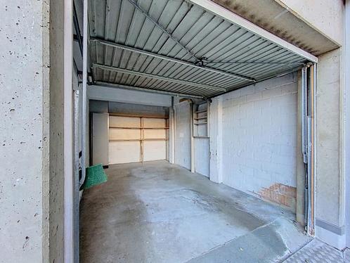 Garage à vendre à Molenbeek-Saint-Jean, Immo, Garages en Parkeerplaatsen