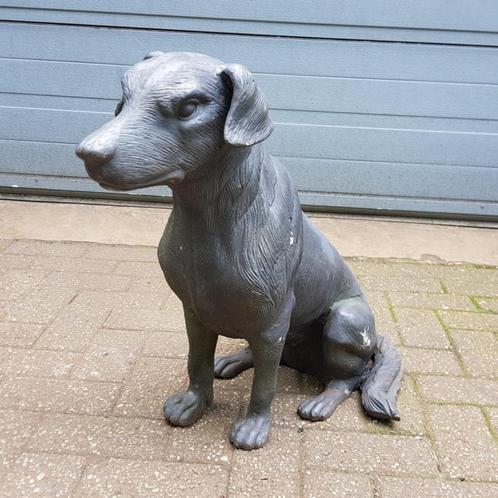 Groot gietijzeren standbeeld tuinbeeld hond jachthond, Tuin en Terras, Tuinbeelden, Zo goed als nieuw, Dierenbeeld, Metaal, Ophalen of Verzenden