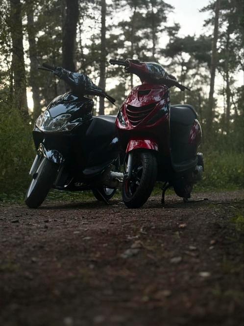 Piaggio Zip injectie 4T 50 cc, Fietsen en Brommers, Scooters | Piaggio, Zo goed als nieuw, Zip, Klasse B (45 km/u), Benzine, Ophalen