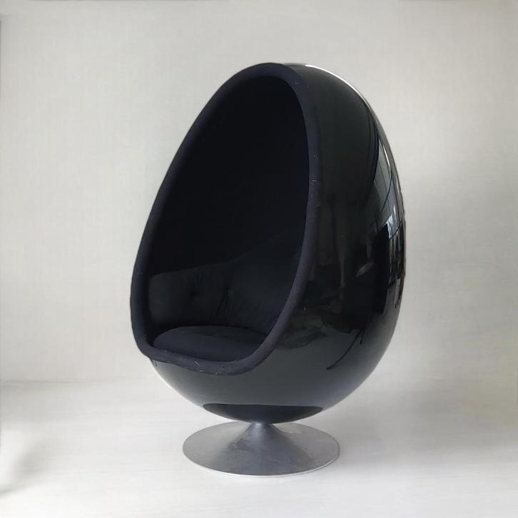 Ovalia Egg Chair Henrik Thor Larsen 1968 space age pop art, Antiek en Kunst, Antiek | Meubels | Stoelen en Sofa's, Ophalen of Verzenden