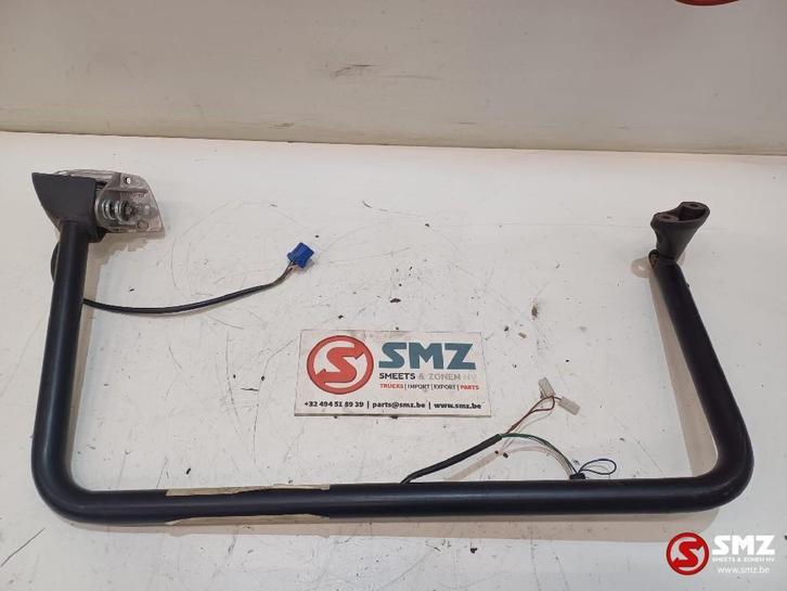 Spiegelhouder rechts Mercedes, Auto-onderdelen, Vrachtwagen-onderdelen, Mercedes-Benz, Spiegels, Nieuw