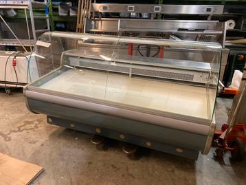 Koeltoonbank / koeltoog / koelvitrine 2 meter beschikbaar voor biedingen