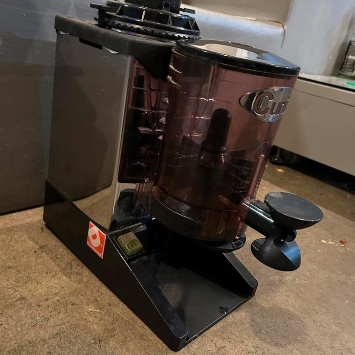 Moulin à café Cunill « Movietron » /Tranquilo, Articles professionnels, Horeca | Équipement de cuisine, Café et Espresso, Utilisé