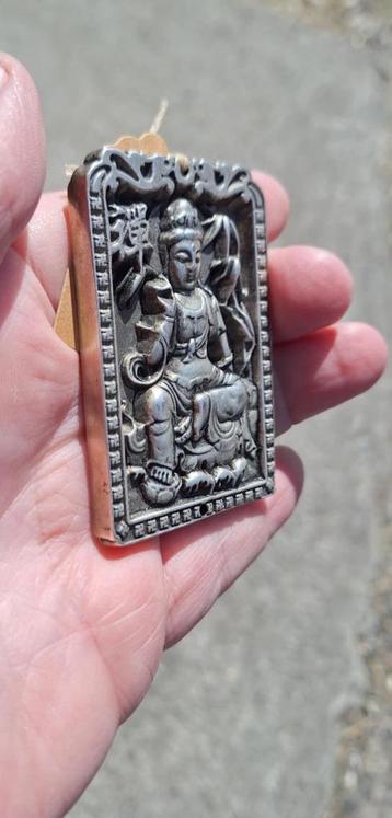 Amulet Tara beschikbaar voor biedingen