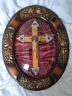 Crucifix en verre bombe, Antiquités & Art, Antiquités | Objets religieux, Enlèvement ou Envoi