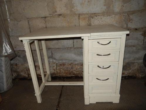 kleine houten Vintage bureau, Huis en Inrichting, Bureaus, Gebruikt, Bureau, Ophalen