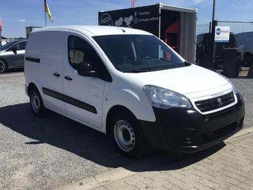 peugeot partner 16hdi 2018 35000km !!!  9950e alles in beschikbaar voor biedingen