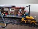 Lego city treinstation 60050, complete set, Kinderen en Baby's, Speelgoed | Duplo en Lego, Ophalen of Verzenden, Zo goed als nieuw