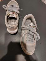 Originele sportschoenen Nike grijs wit, Kleding | Dames, Schoenen, Sportschoenen, Nike, Ophalen of Verzenden, Zo goed als nieuw