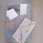 Verzogingskussen met 2 hoezen, handdoek, 2 tetra doeken wash, Gebruikt, Ophalen