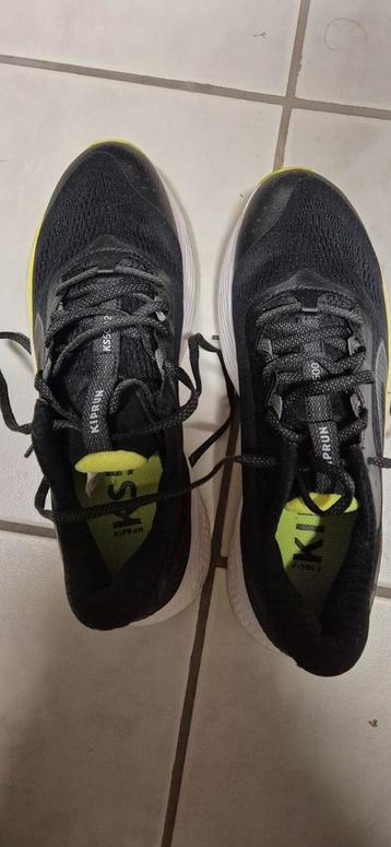 Chaussures de course taille 42, Enlèvement ou Envoi, Comme neuf