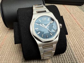 Nieuw Girard Perregaux Laureato 38 mm Midnight Blue 2025 beschikbaar voor biedingen