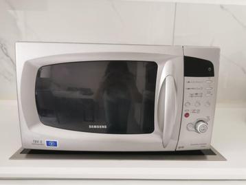 Gecombineerde magnetron + oven + grill, Elektronische apparatuur, Microgolfovens, Ophalen, Gebruikt, Minder dan 45 cm, Tussenbouw