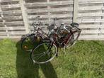 2 meisjes fietsen, Ophalen, Zo goed als nieuw