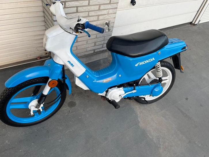 Honda Wallaroo Deluxe (Klasse A), Fietsen en Brommers, Brommers | Honda, Gebruikt, Overige modellen, Klasse A (25 km/u), Ophalen