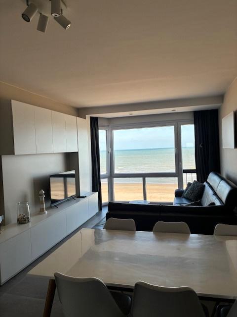 te huur vakantieappartement zeedijk Westende (4 pers), Vakantie, Vakantiehuizen | België, Antwerpen of Vlaanderen, Appartement