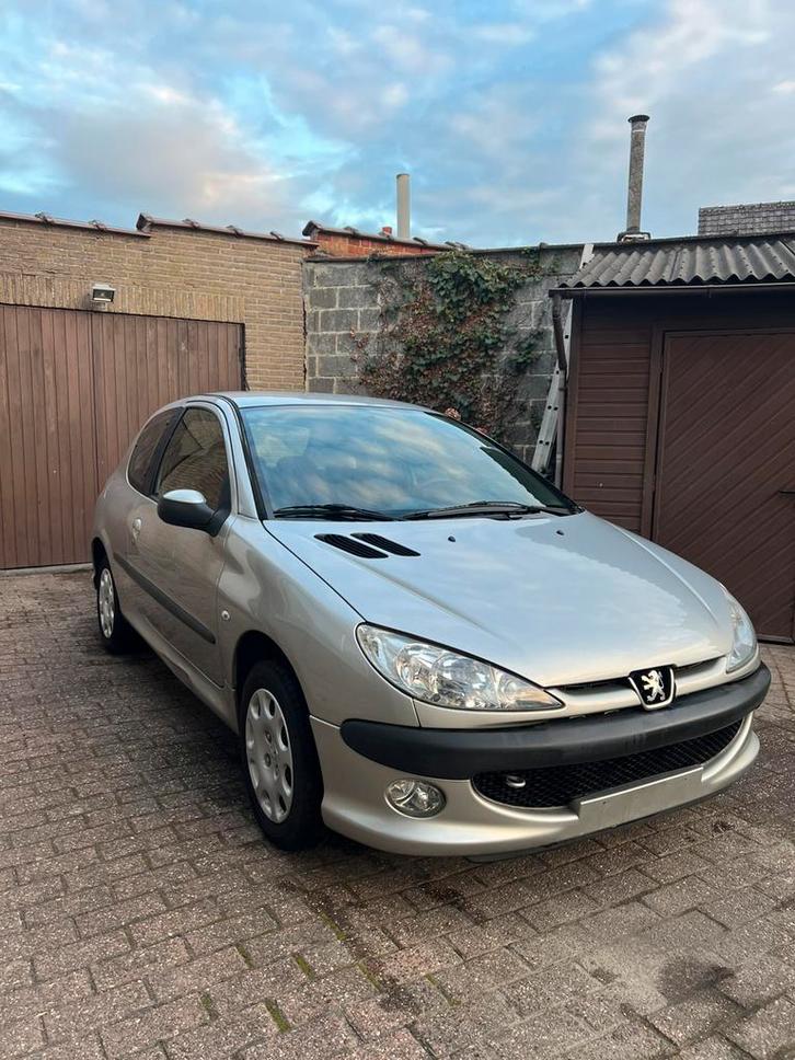 Peugeot 206 Benzine Geukeurd VVK, Auto's, Peugeot, Particulier, ABS, Airbags, Centrale vergrendeling, Elektrische ramen, Radio