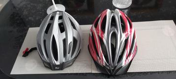 2 fietshelmen nieuw  beschikbaar voor biedingen