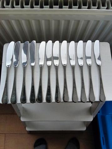 Volledig bestek, telkens 12 stuks beschikbaar voor biedingen