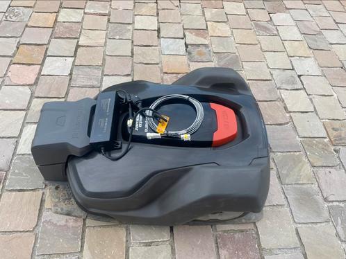 Husqvarna automower 430x, Tuin en Terras, Robotmaaiers, Zo goed als nieuw, 20 tot 25 cm, Met regensensor, Ophalen