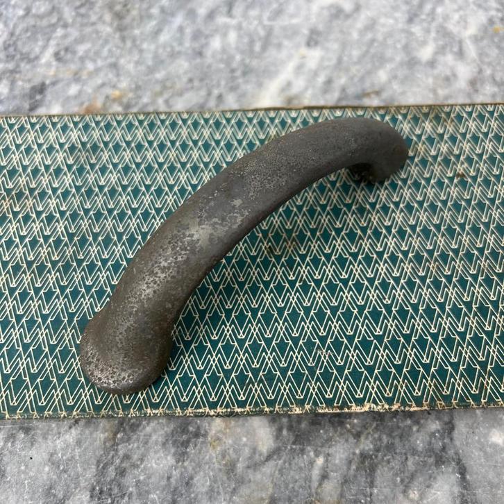 VW Kever standaard motorkapgreep 53-67 Zwitter ovaal, Auto diversen, Auto-accessoires, Gebruikt, Ophalen of Verzenden