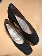 Escarpins ESCADA - Couleur NOIR, Enlèvement, Porté, Noir, Escarpins